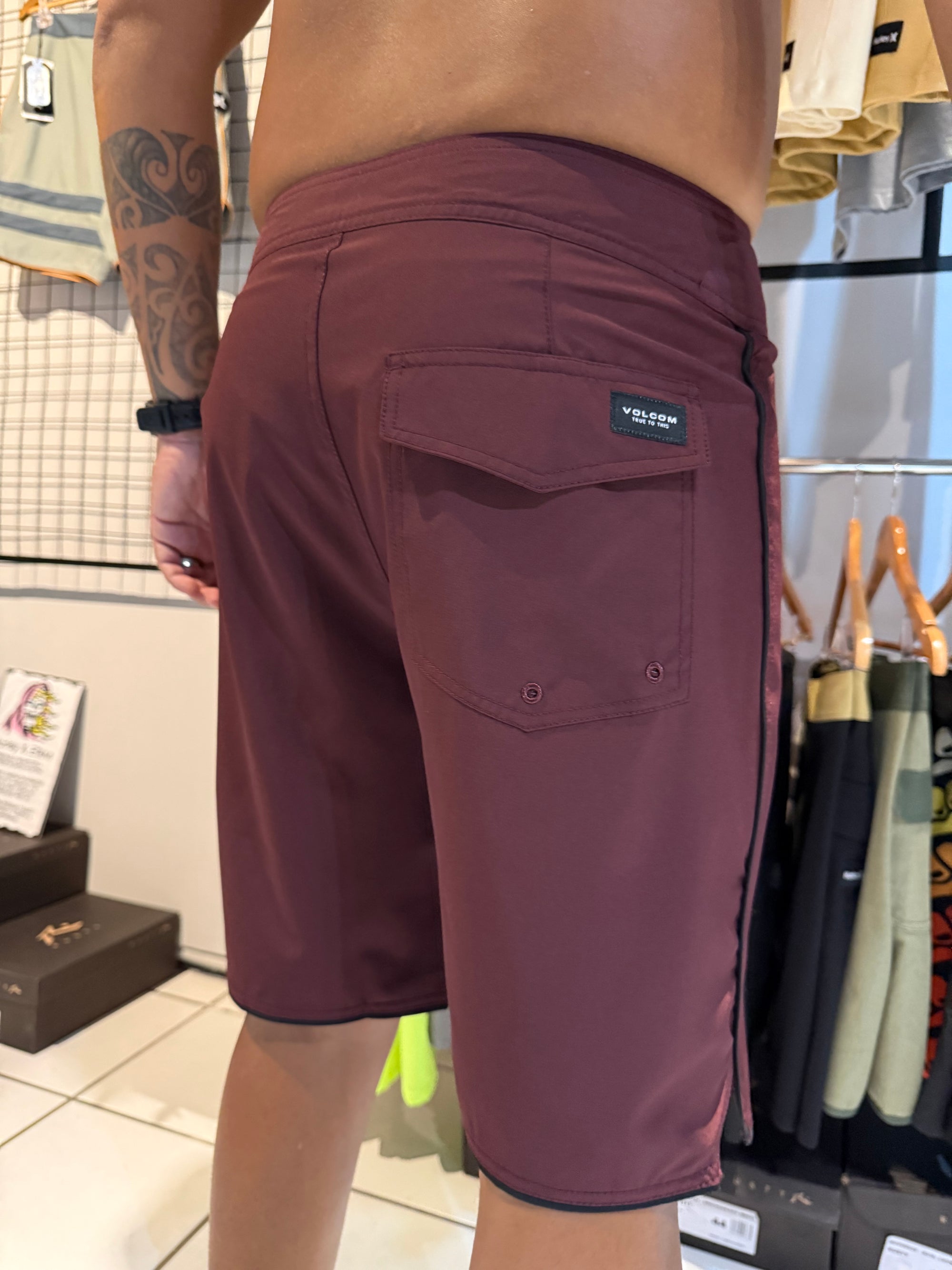 Boardshorts Volcom Sponge Importada Merlot