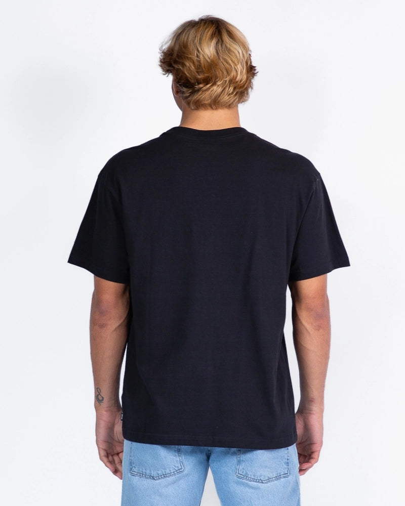 CAMISETA RIP CURL DOSED UP PRETO