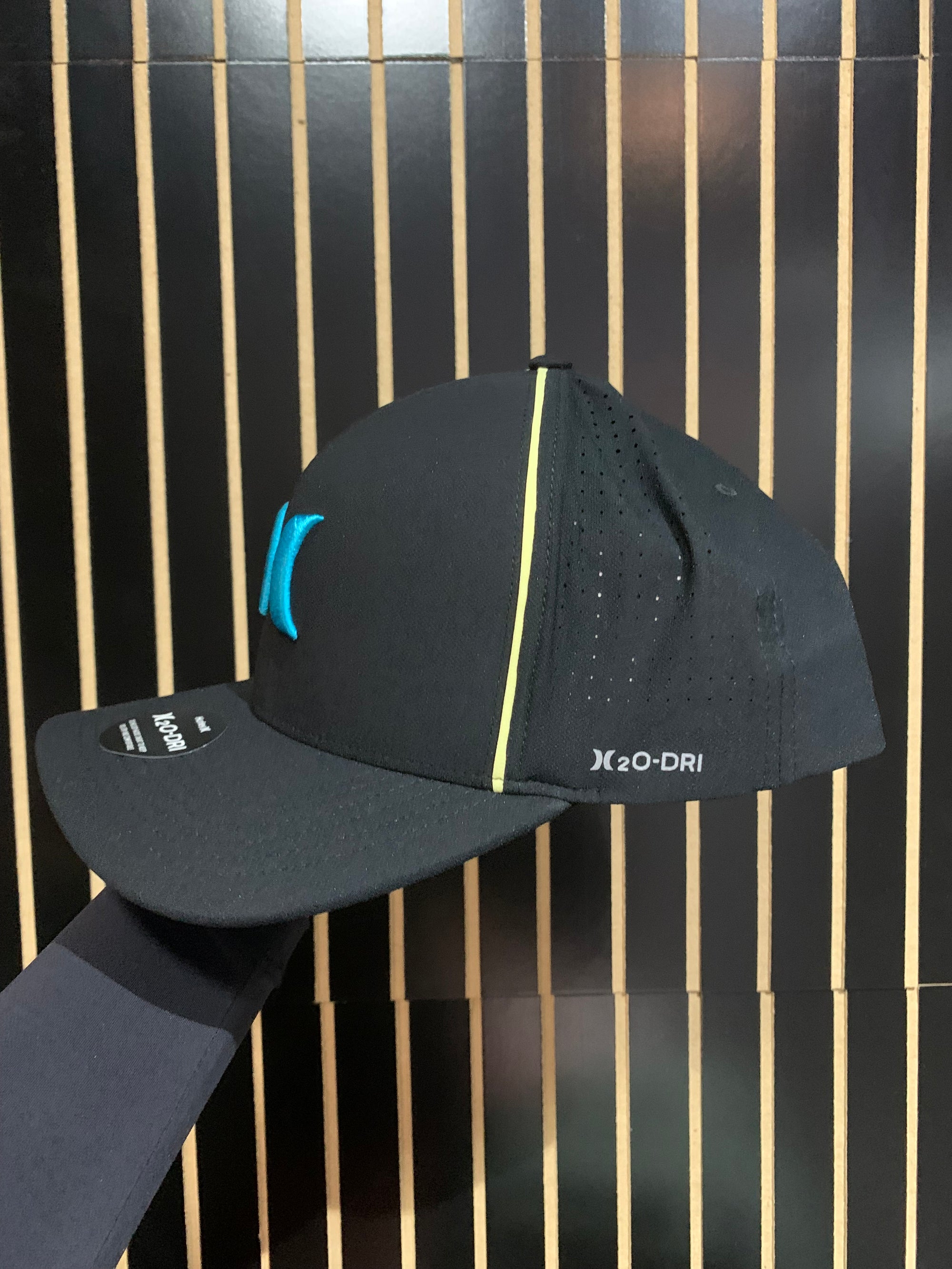 Boné Hurley Half Letters Importado