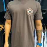 CAMISETA HURLEY NINEY NINE MARRON