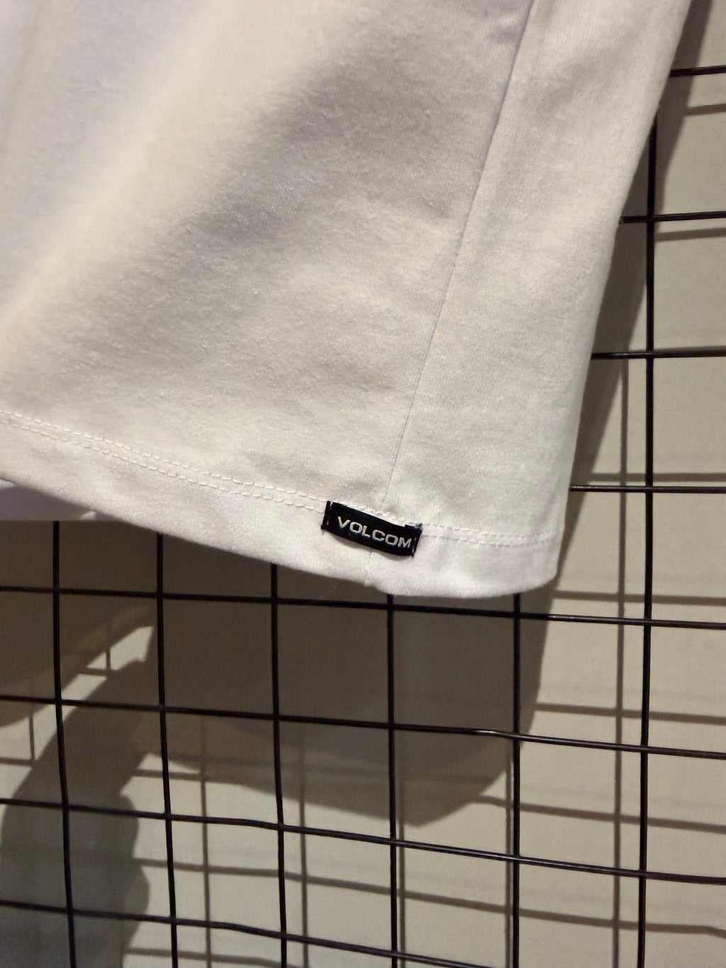 Camiseta Comfort Fit Volcom Stone Face Branca