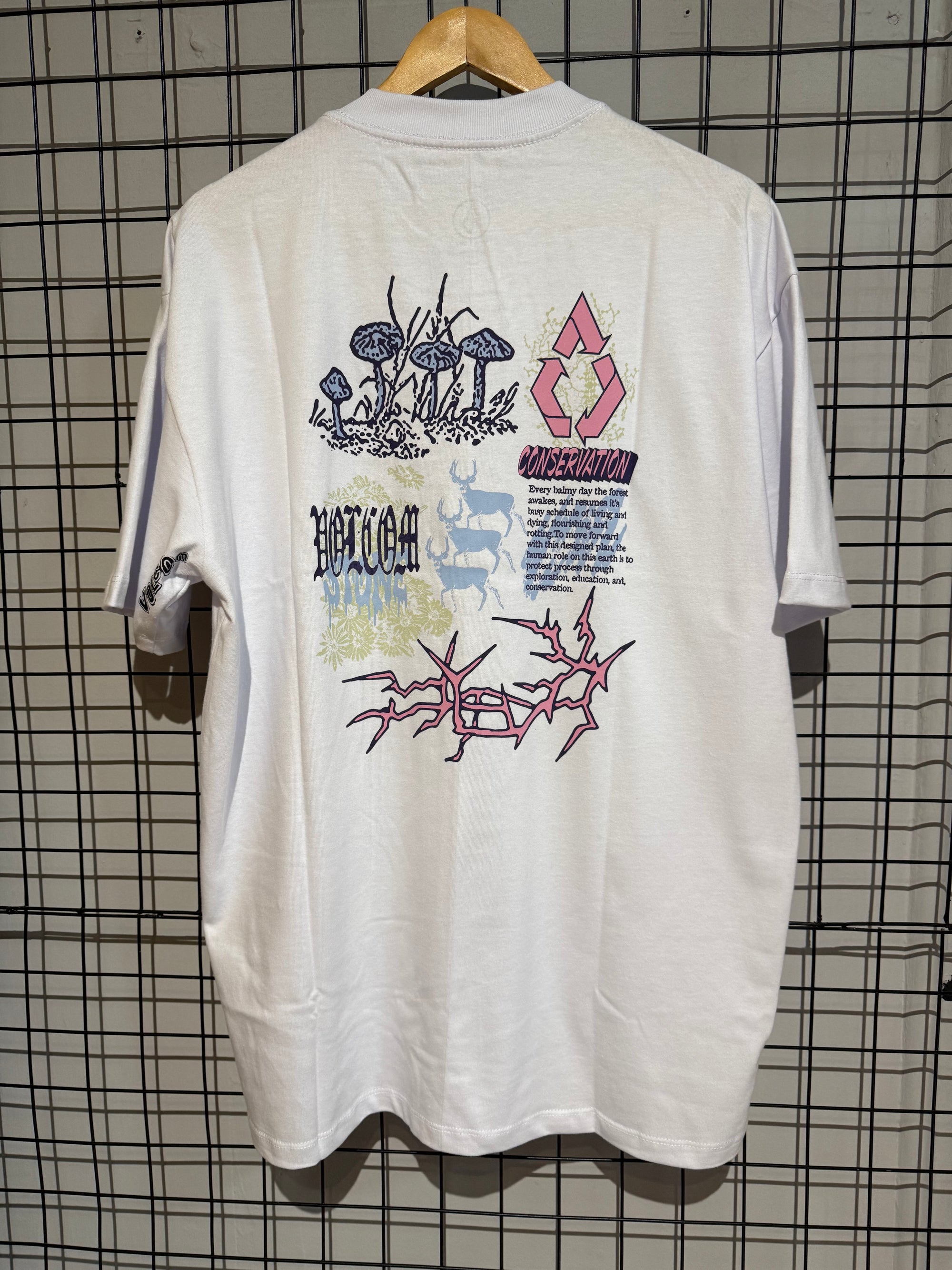 Camiseta Comfort Fit Volcom Conserve Branca