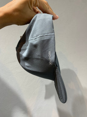Boné Hurley Icon Cinza com Branco