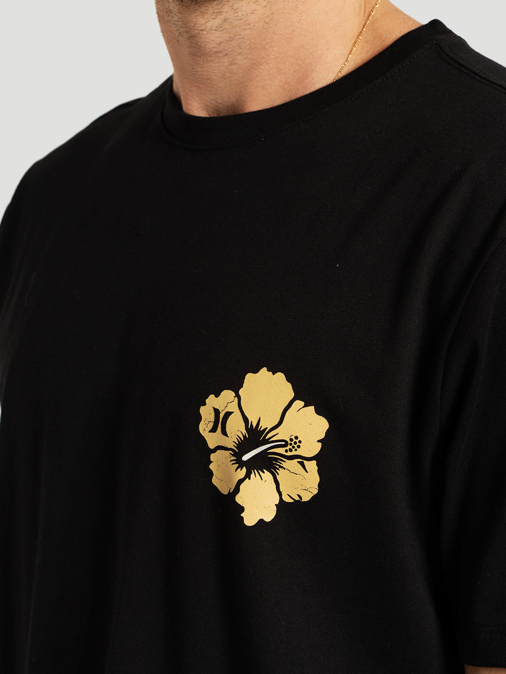 Camiseta Manga Curta Preto Hurley Hibiskull