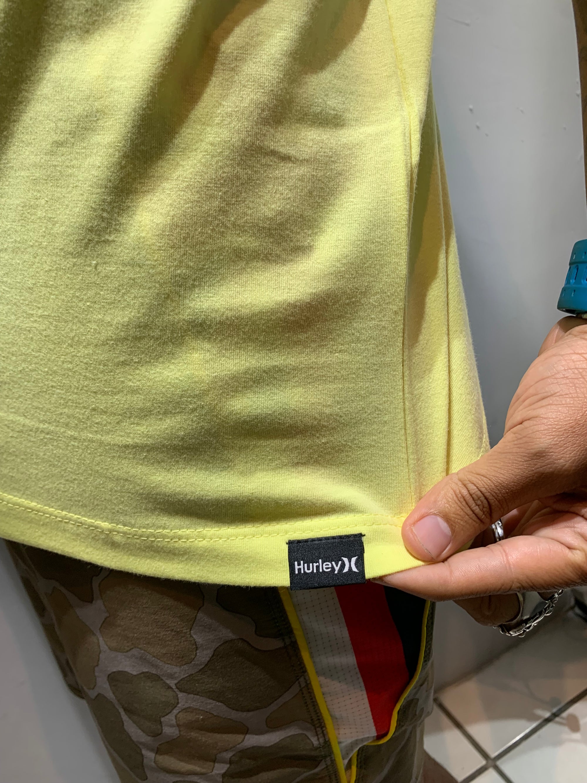 Camiseta Hurley O&O Solid Amarela