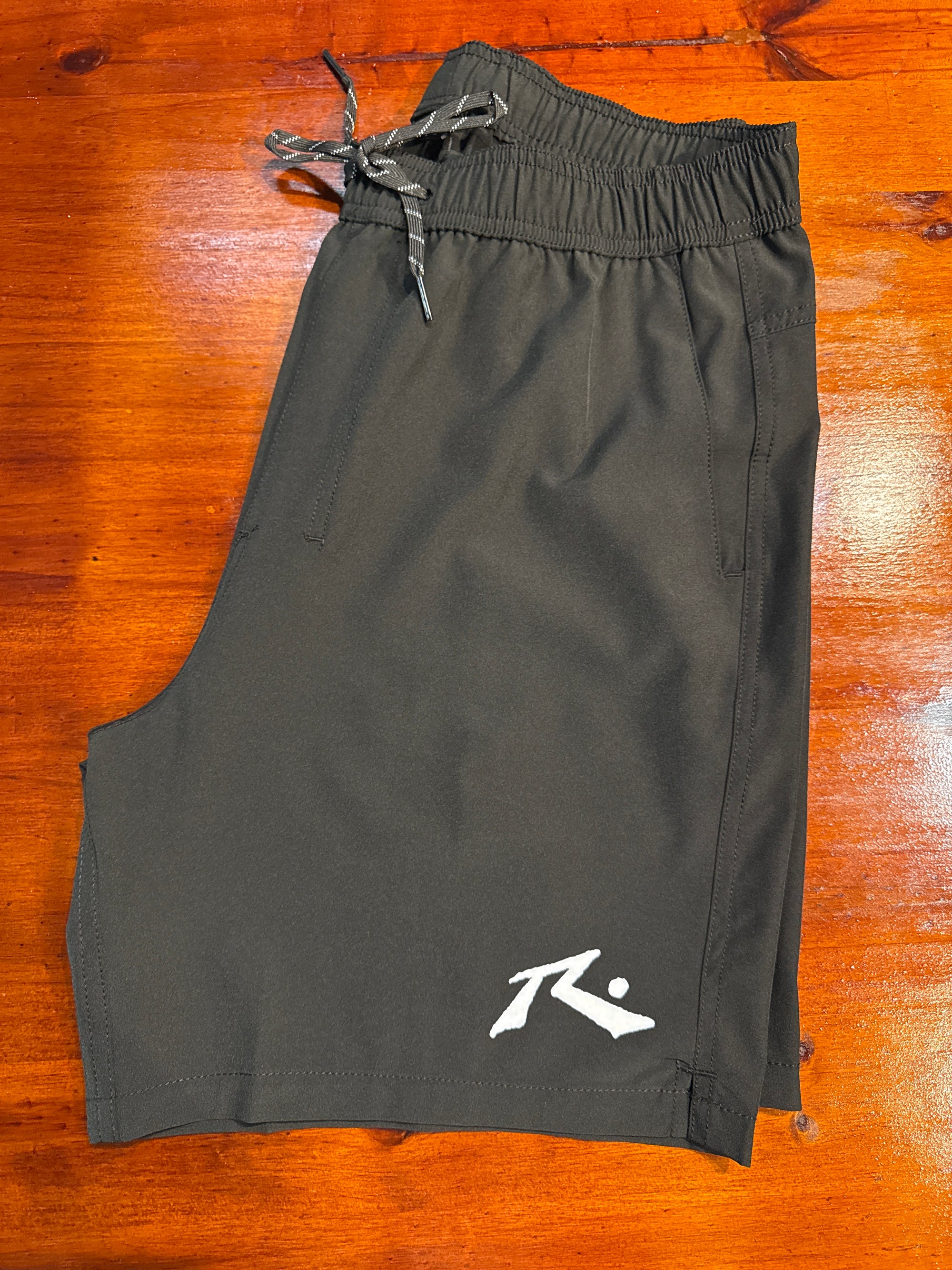 Short de Elástico Rusty Essential Preto