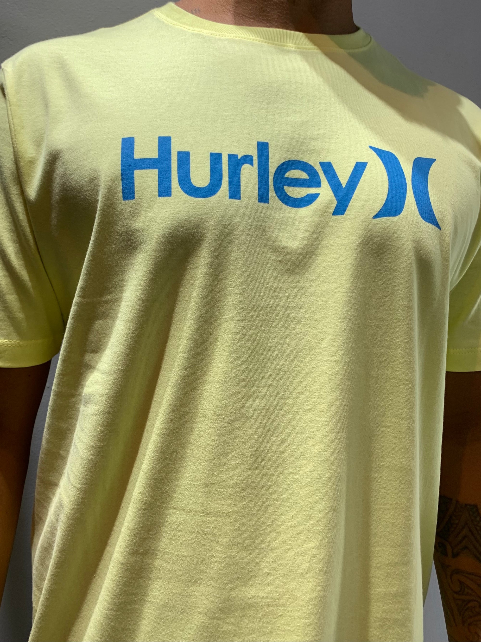 Camiseta Hurley O&O Solid Amarela