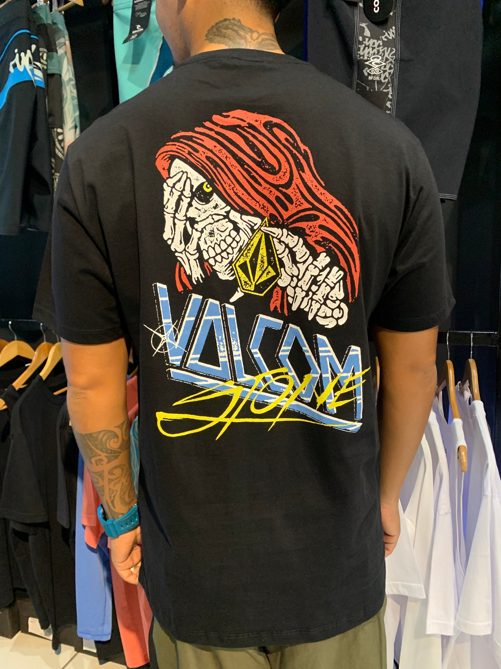 Camiseta Volcom Dropped Preta
