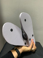 Chinelo Volcom Collage