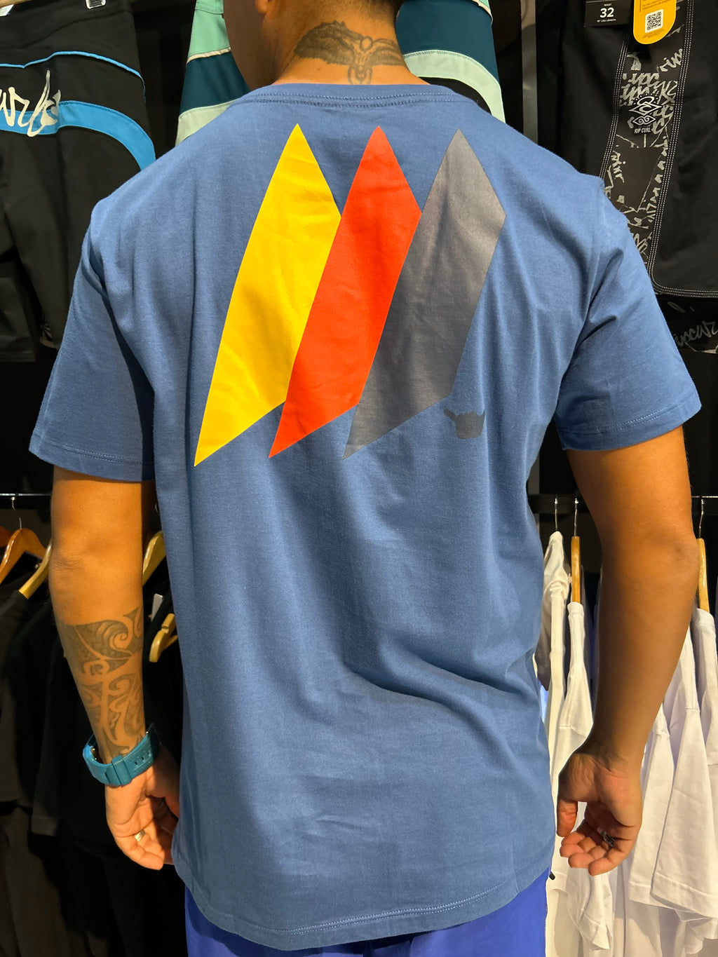 CAMISETA HANG LOOSE STRIPES AZUL