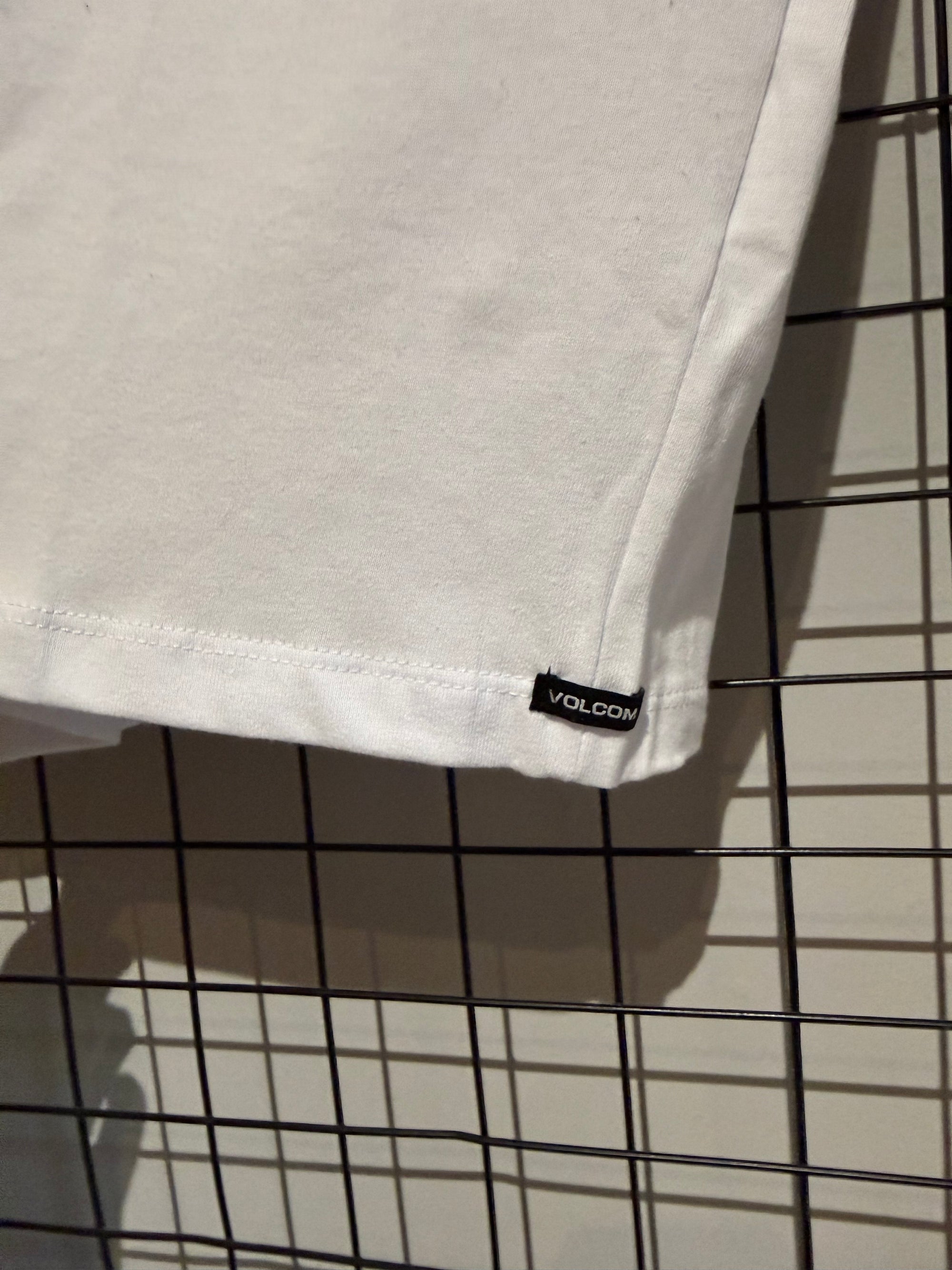 Camiseta Comfort Fit Volcom Conserve Branca