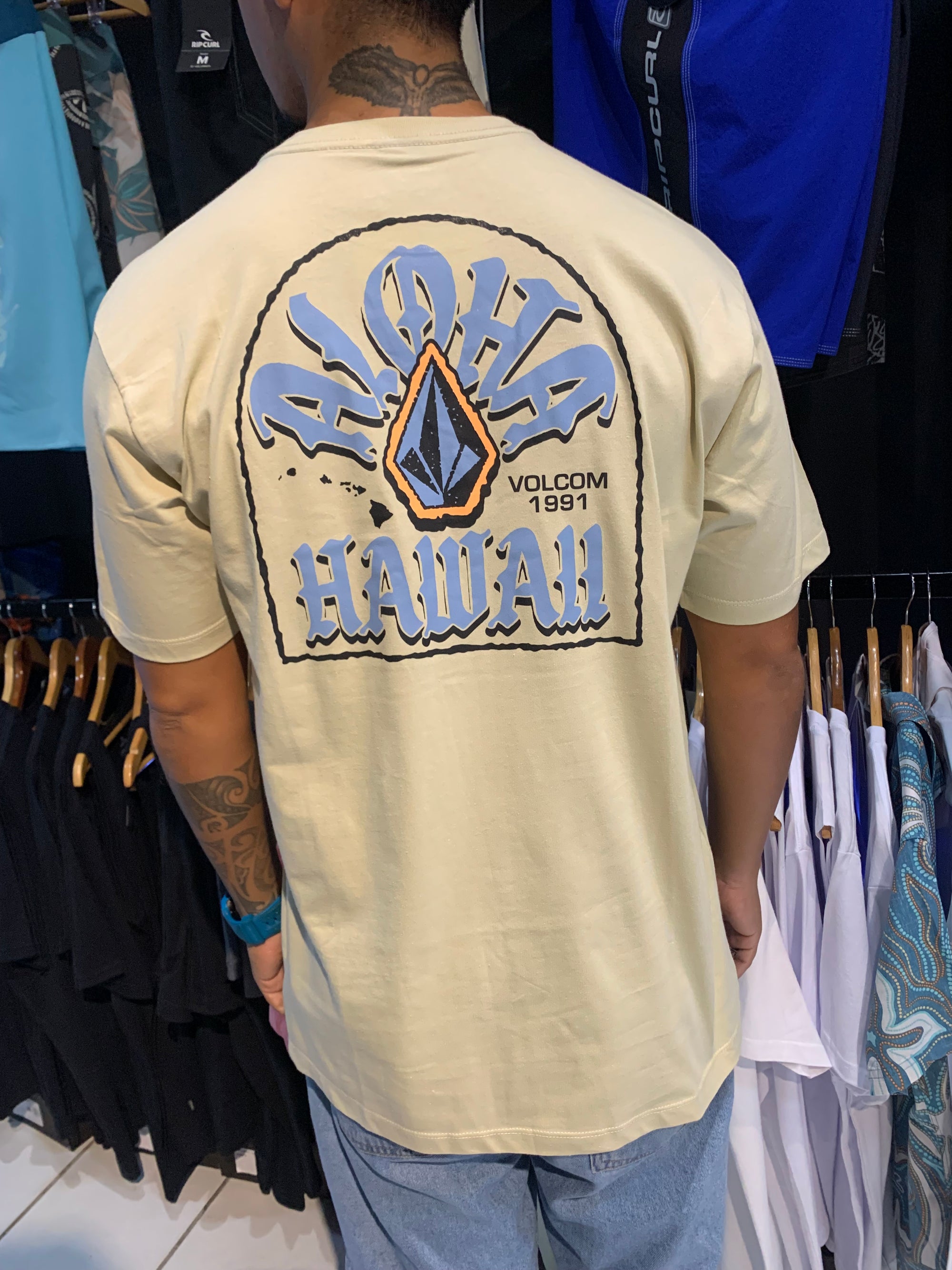 Camiseta Volcom Chandler Bege