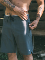 Boardshorts 19” Cinza Hang Loose Laser