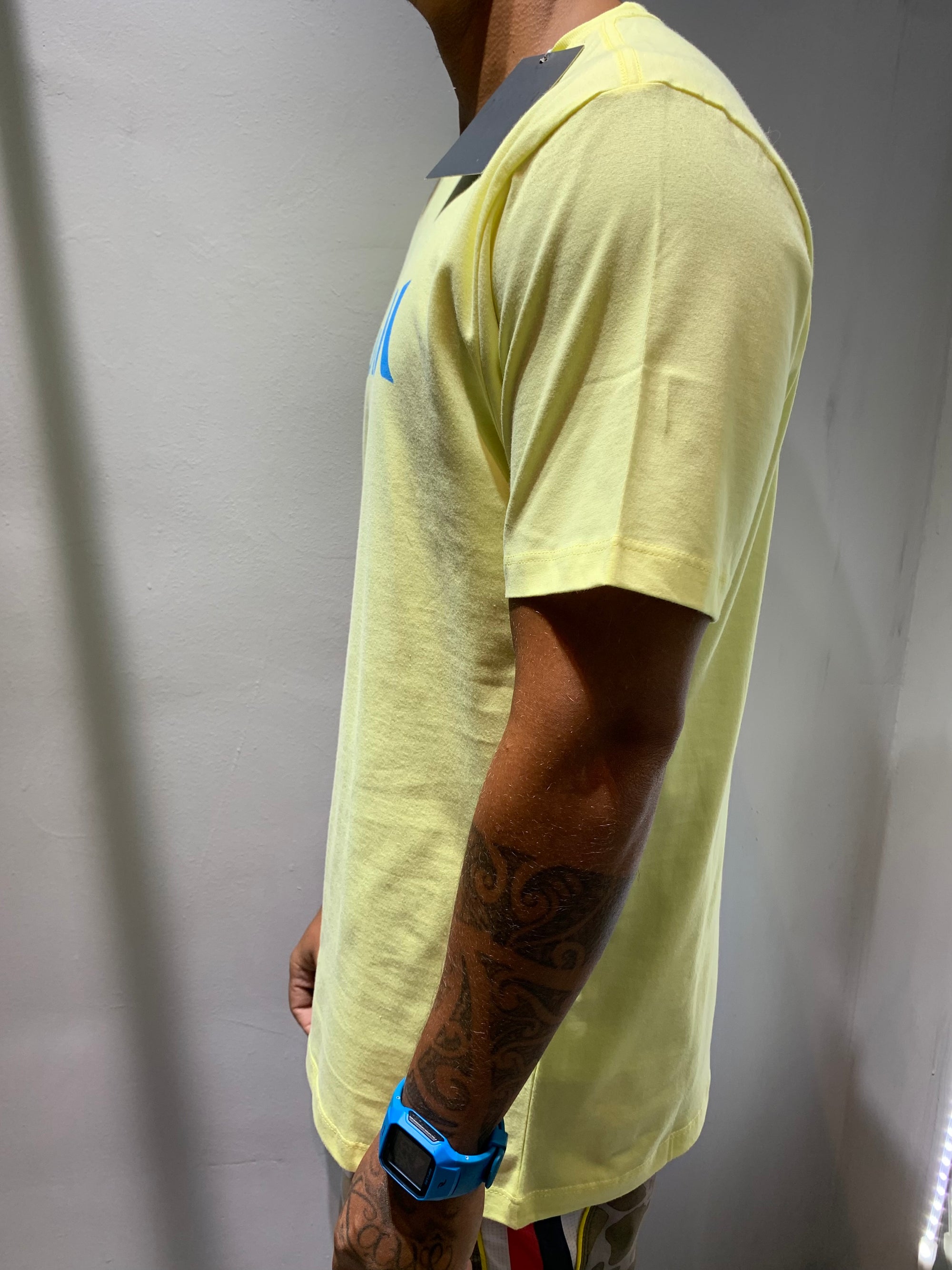 Camiseta Hurley O&O Solid Amarela