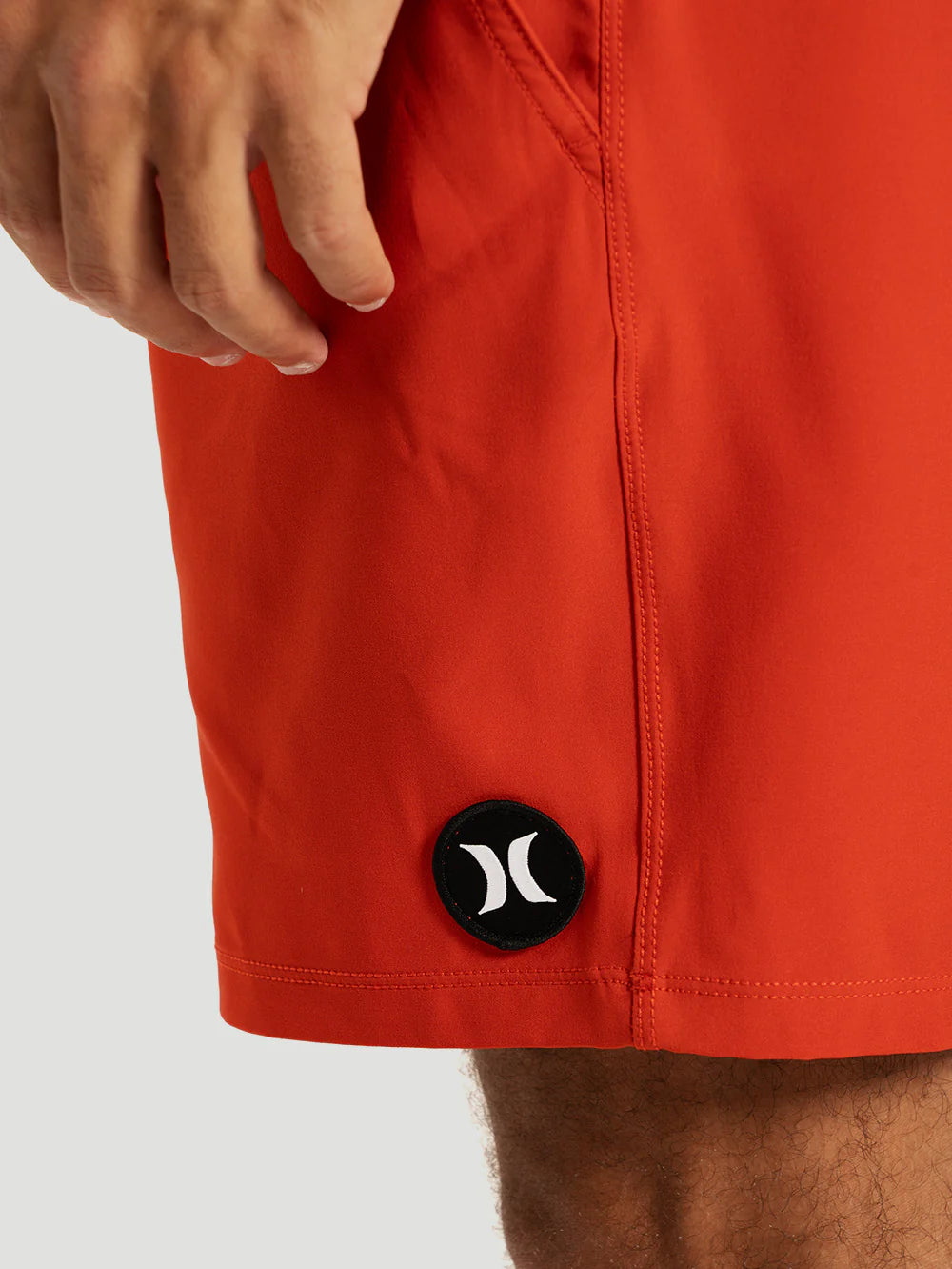 SHORT HURLEY PHANTOM VERMELHO 17 ECO BLOCK PARTY