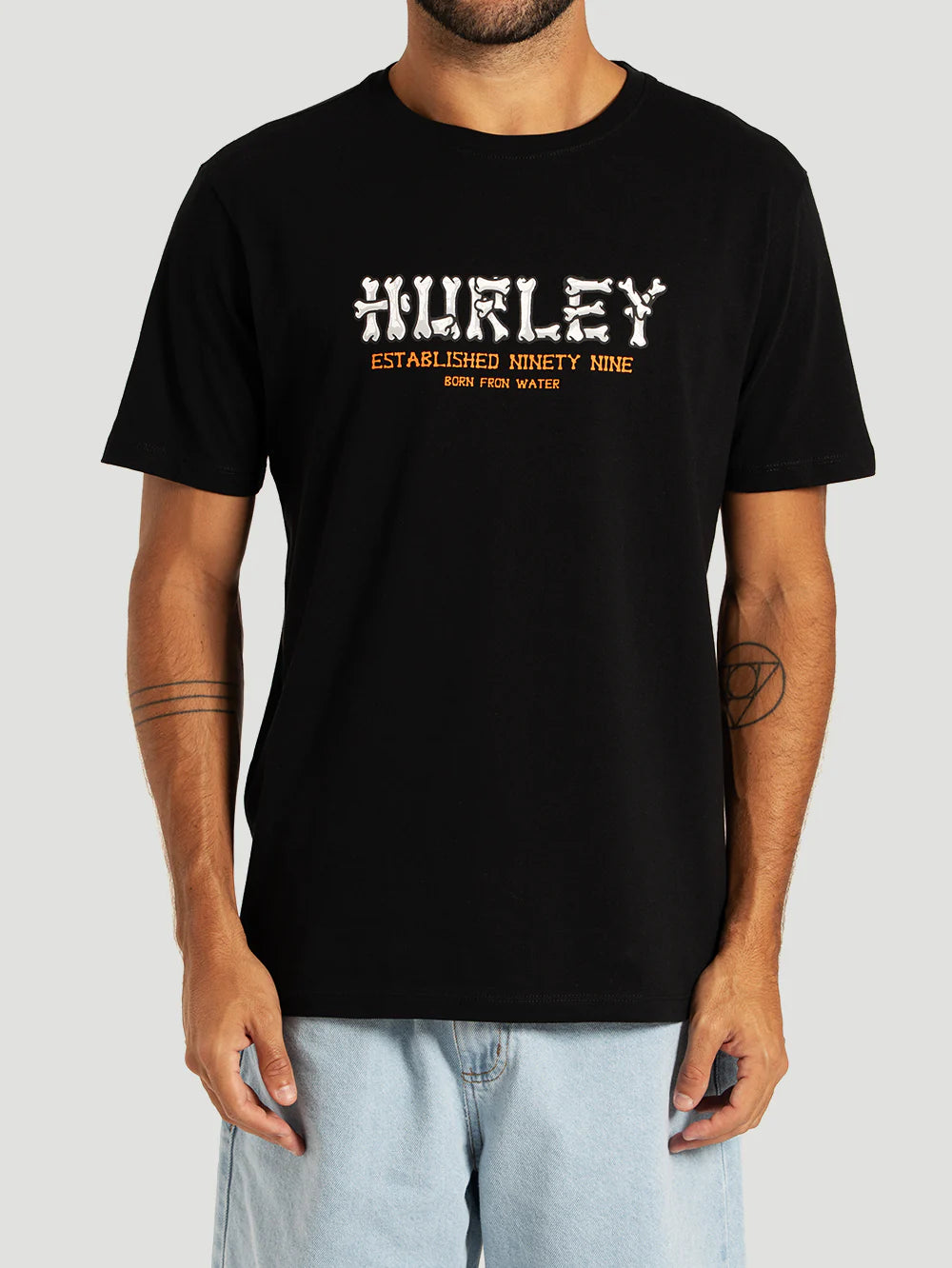 Camiseta Manga Curta Preta Hurley Bones
