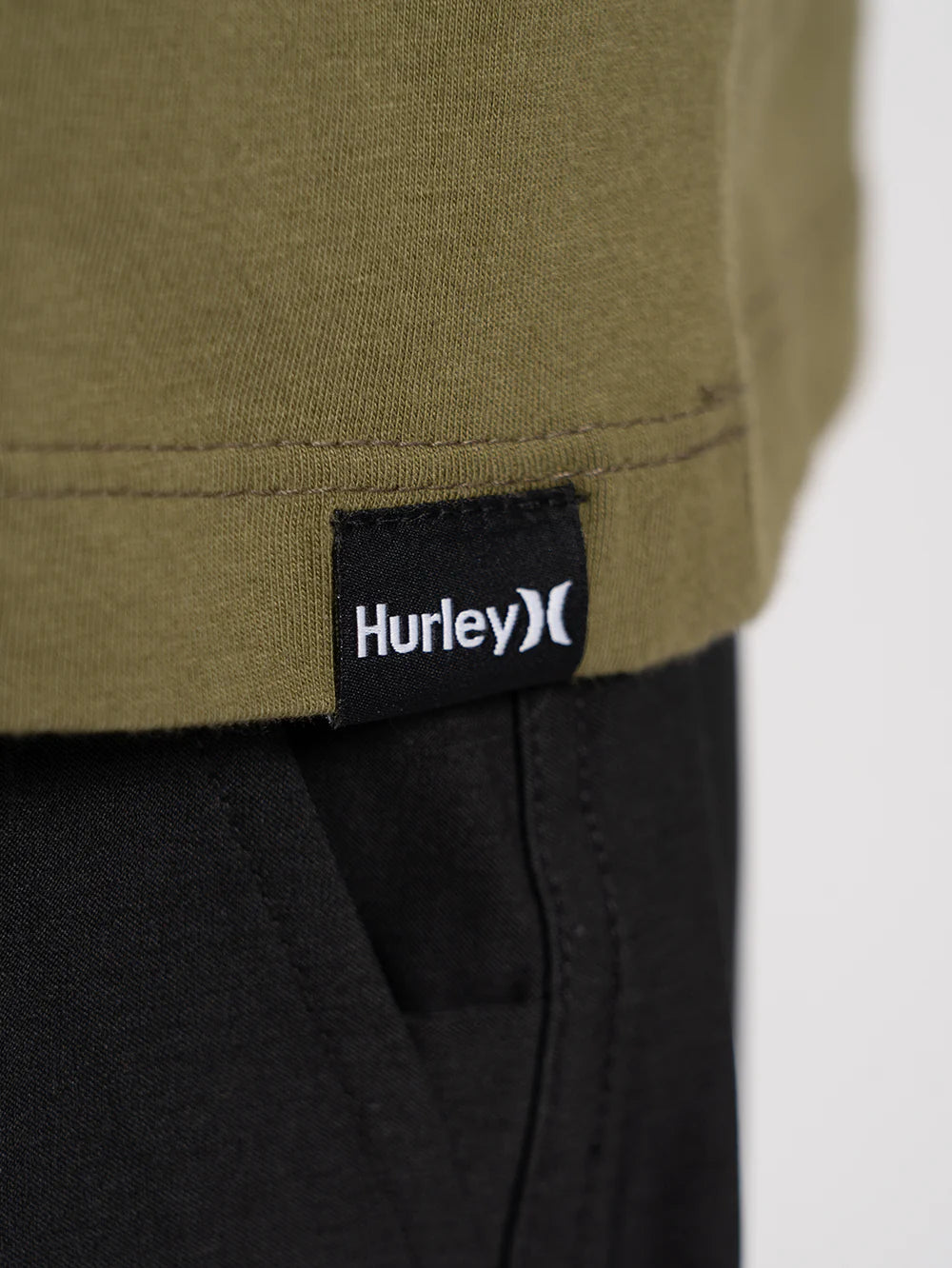 Camiseta Manga Curta Hurley Hands Militar