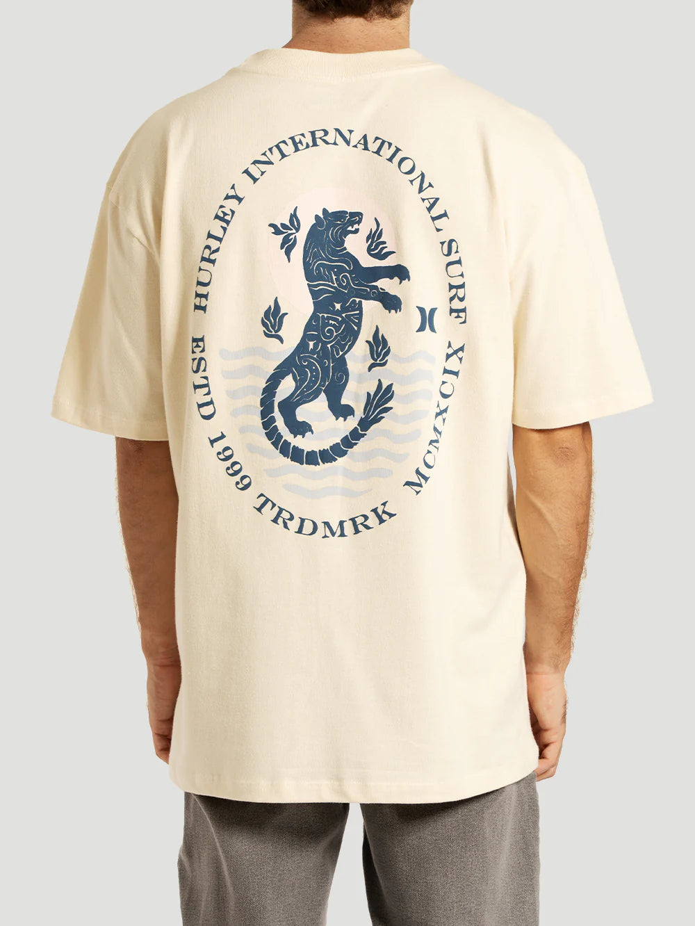 Camiseta Especial MaxFit Off White Hurley Wheels