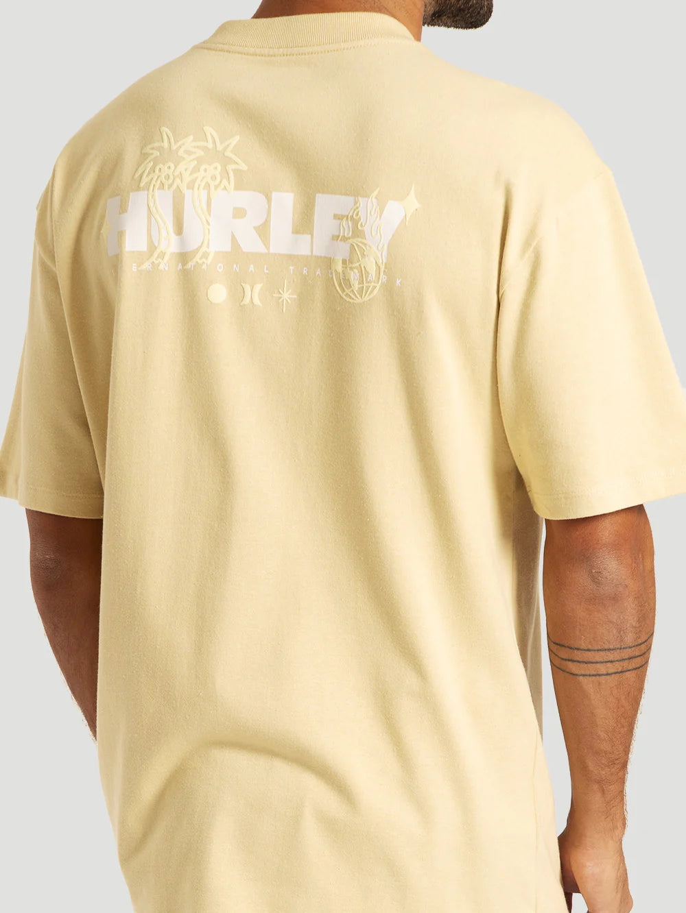 Camiseta Especial Bege Hurley Letters