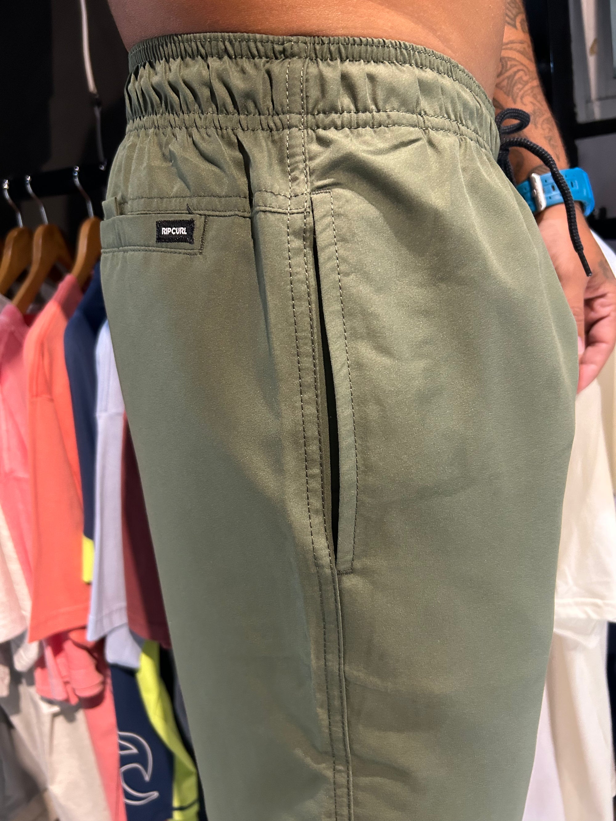 BERMUDA ÁGUA ABI WASHED VOLLEY BRAZIL DARK OLIVA