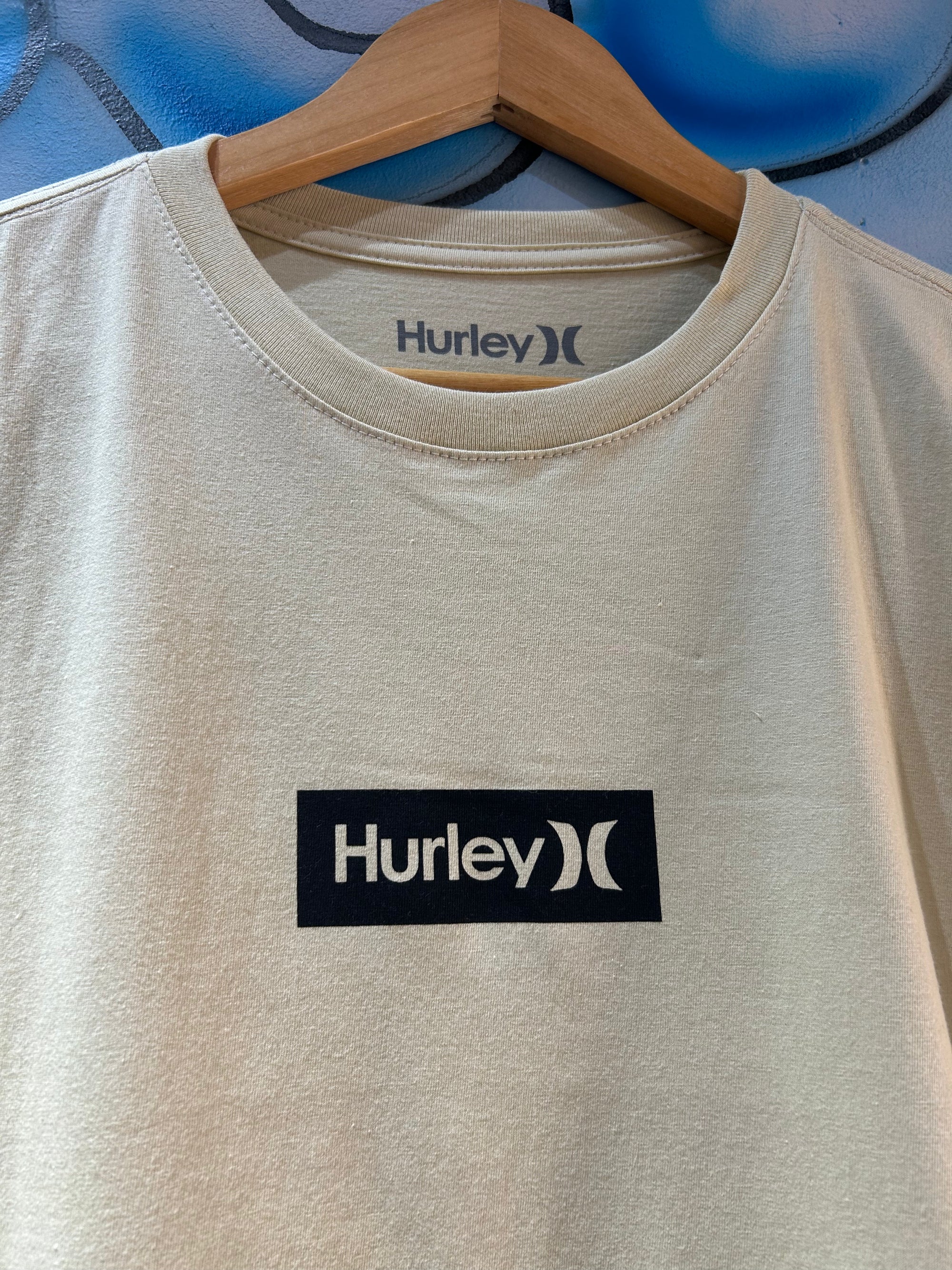 Camiseta Hurley Silk Box Bege