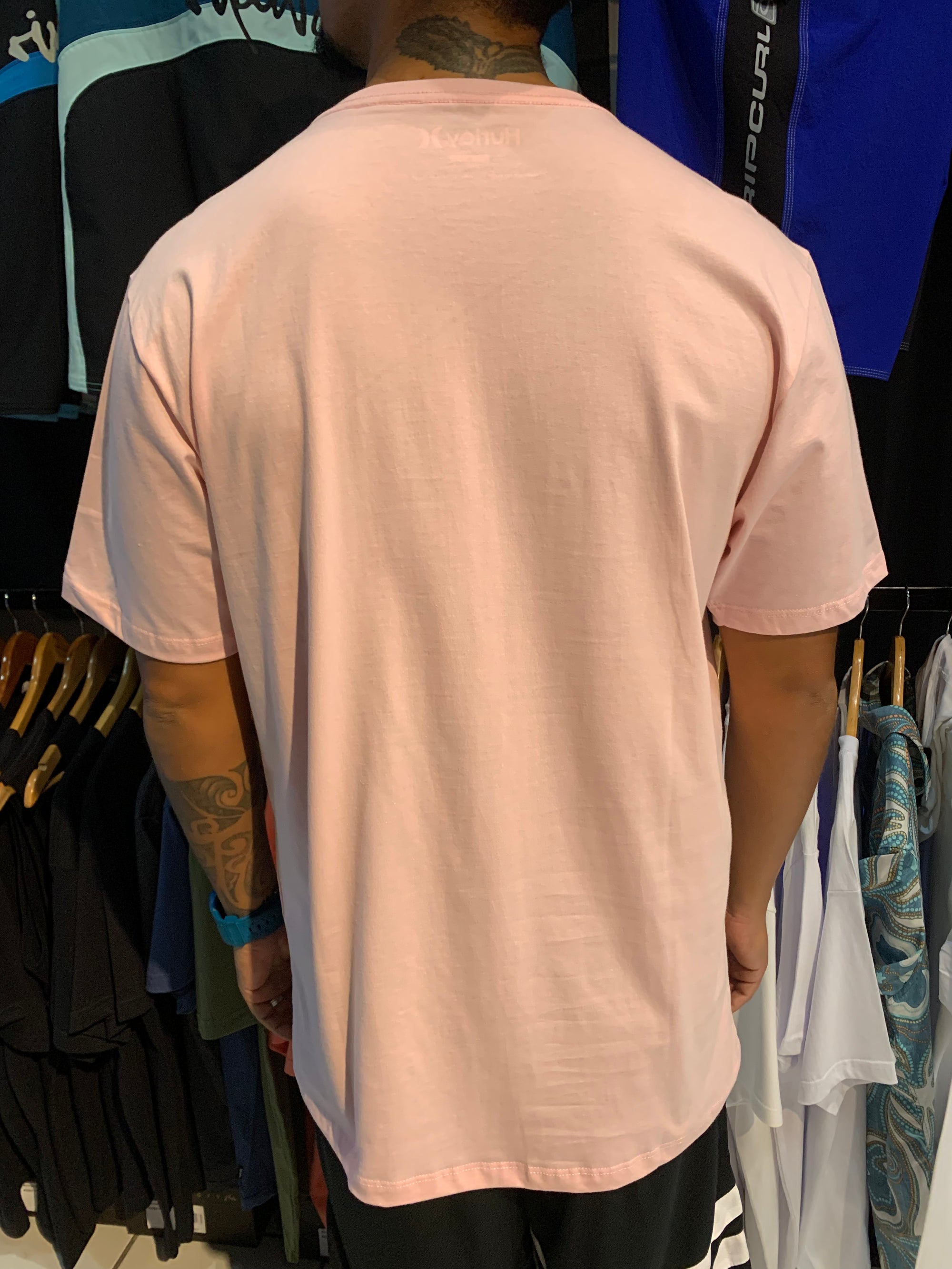 Camiseta Manga Curta Rosa Hurley O&O