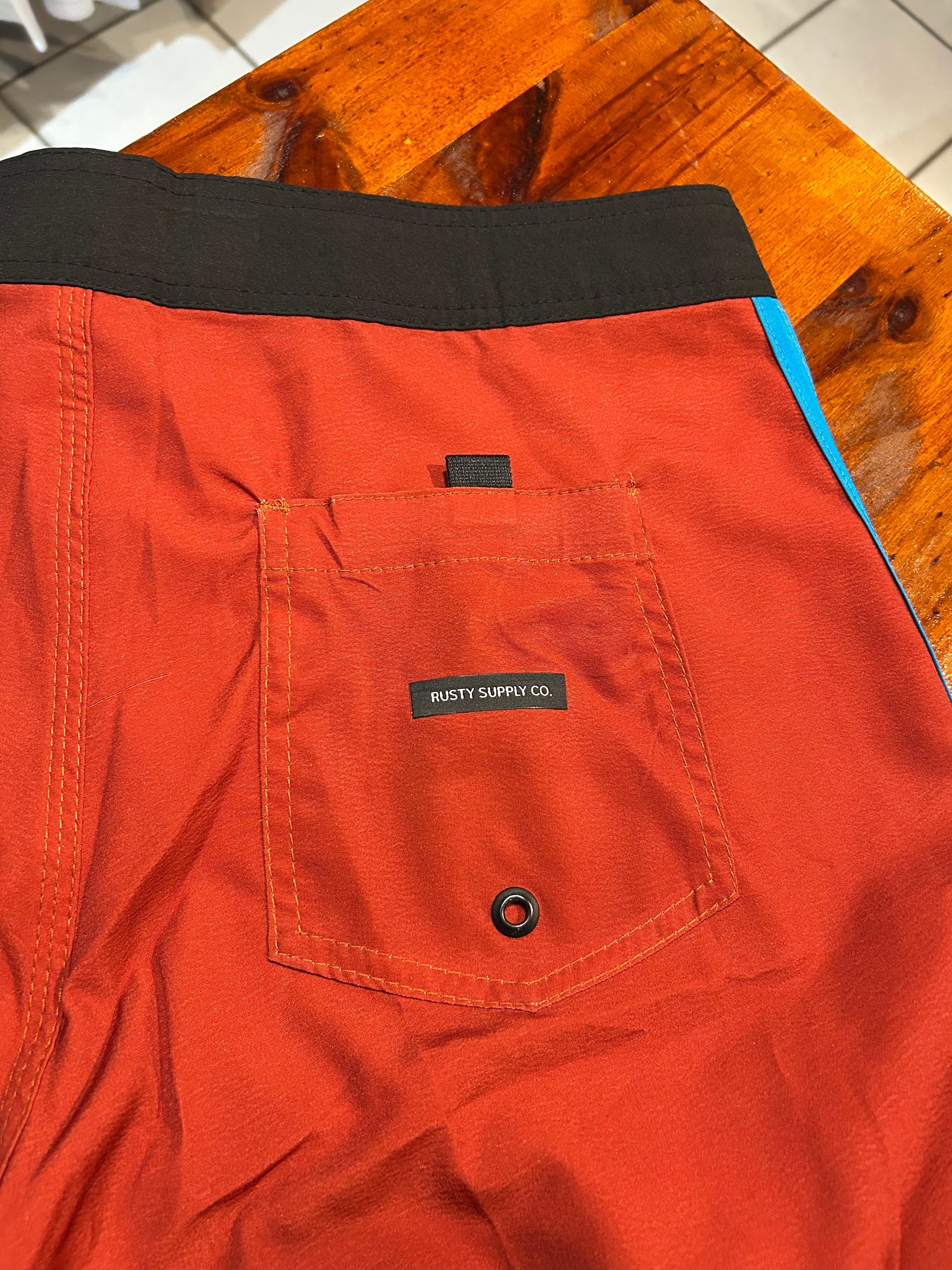 Boardshort Rusty Vermelho