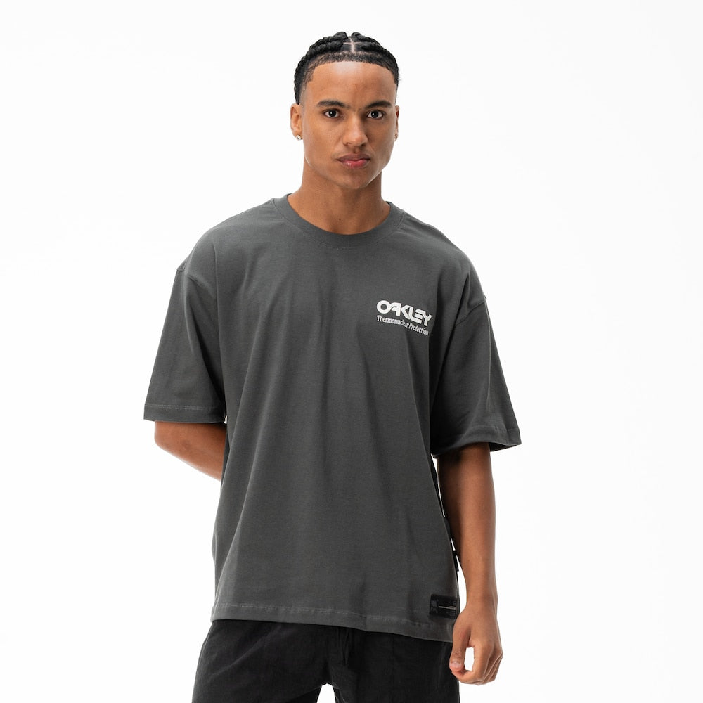 Camiseta Oversized Oakley Thermonuclear