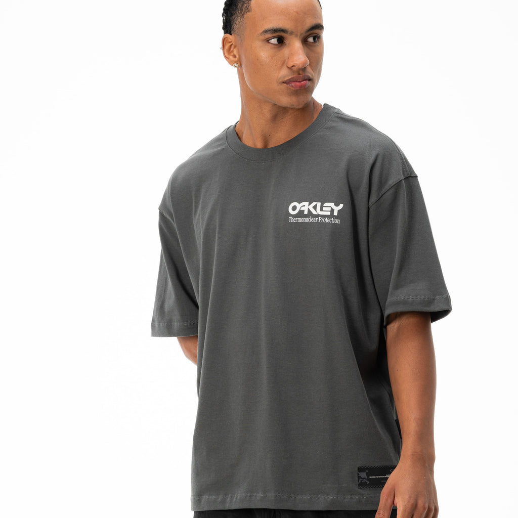 Camiseta Oversized Oakley Thermonuclear