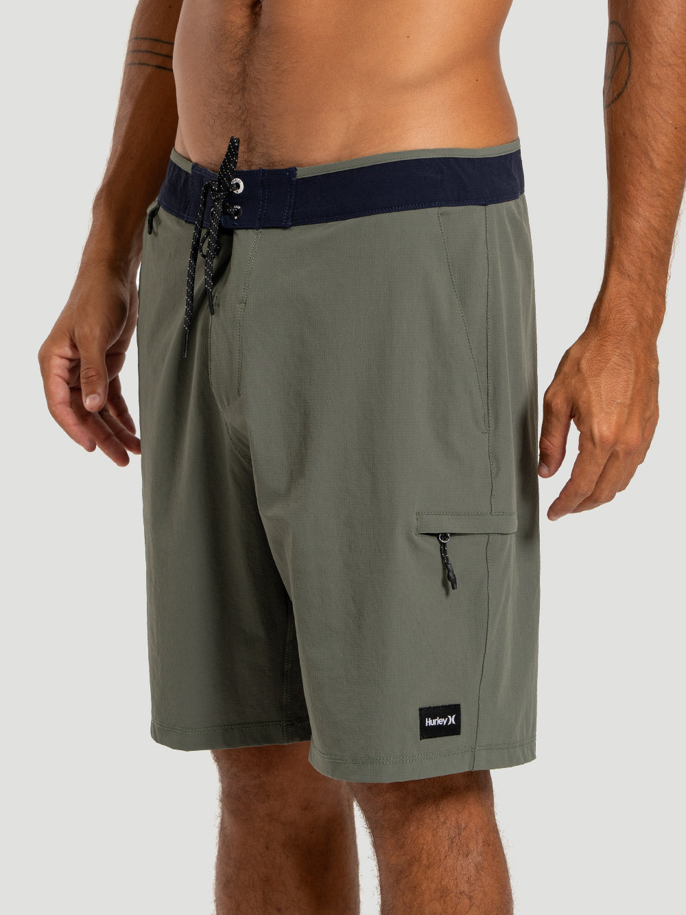 Bermuda Híbrida Hurley Rush Verde Militar