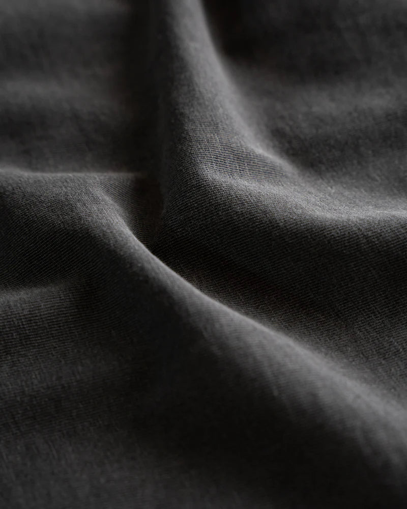 T-Shirt TVB Paraíso Não Distante Preto Stone