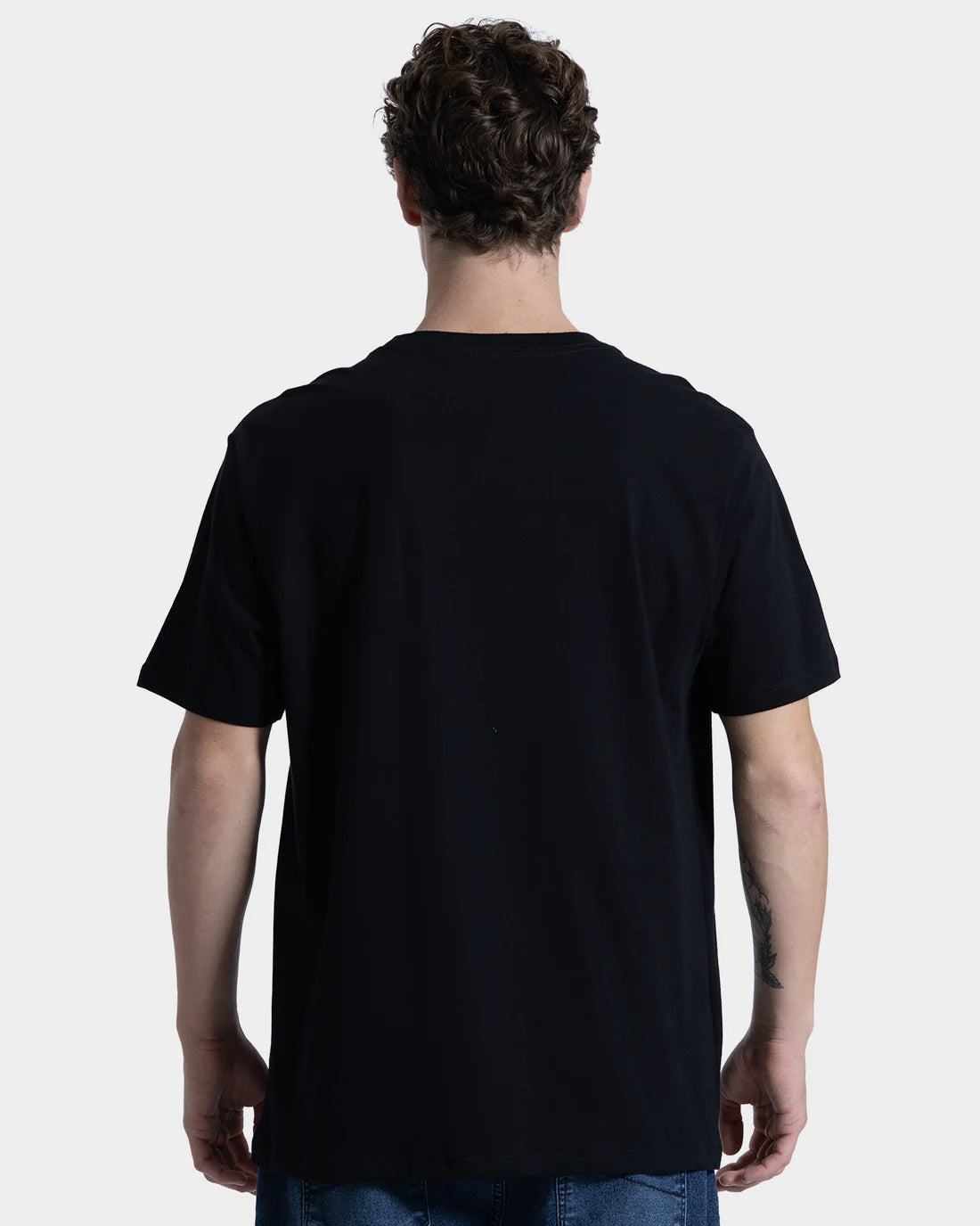 Camiseta Manga Curta Rusty Shape Preta