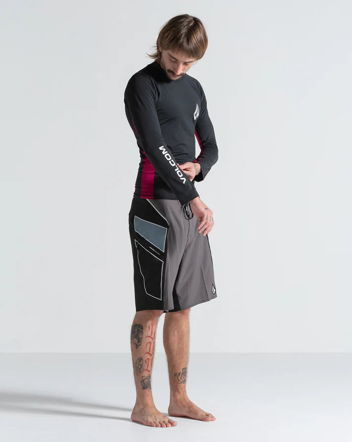 Lycra Manga Longa Volcom Lido Solid Preta