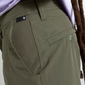 Bermuda Híbrida Volcom Cross Shred Squadron Green
